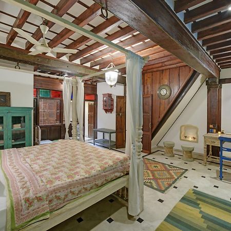 โดเธีย ฮาเวลี Hotel อาเมดาบัด ภายนอก รูปภาพ