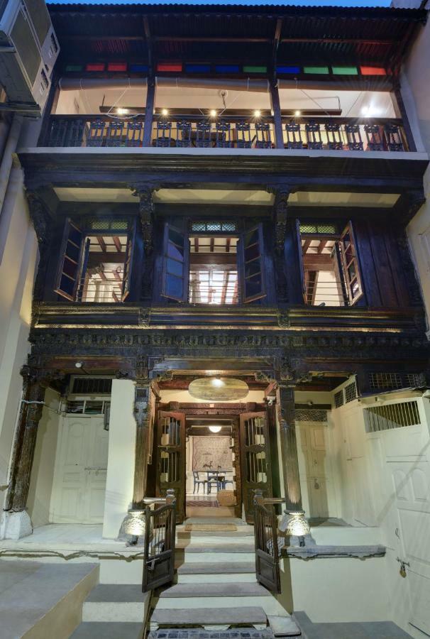 โดเธีย ฮาเวลี Hotel อาเมดาบัด ภายนอก รูปภาพ